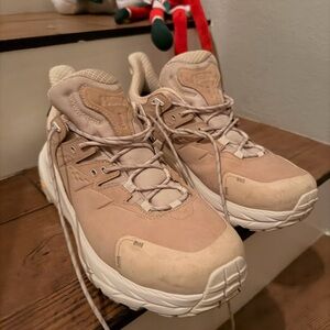 Beige Hoka Kaha 2 GTX Men’s Waterproof High-Top Hiking Shoes